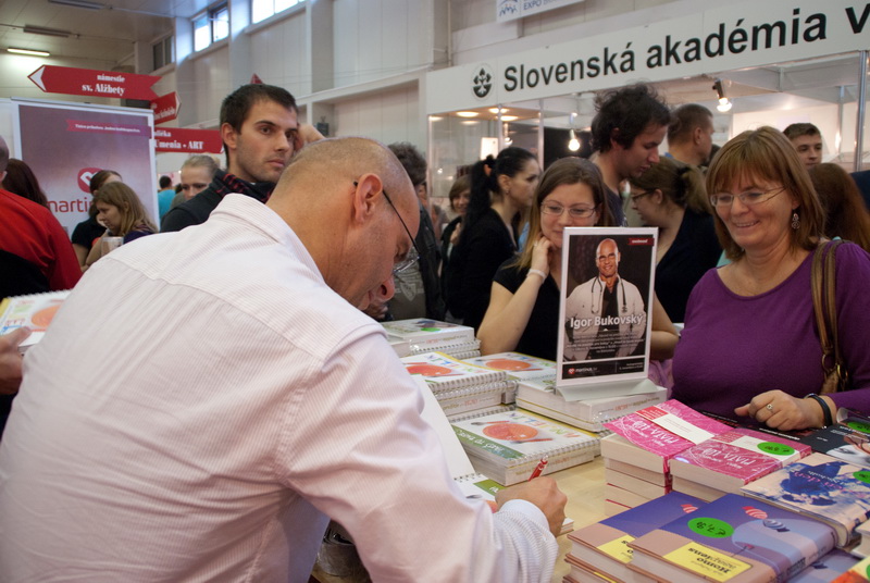 Najpríjemnejšia časť spisovateľského chlebíčka...