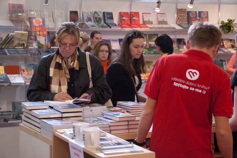 Nápisy na tričkách sa už neberú veľmi vážne, ale ten náš platí!